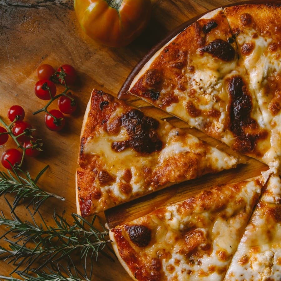 Paneer Tikka Pizza